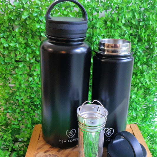 Black Thermal Tea Bottle with Stainless Steel Infuser 550 ml and 1000 ml 